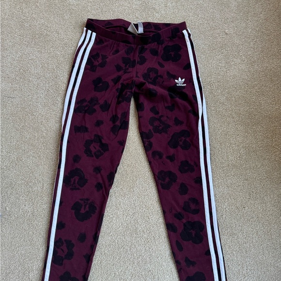 Adidas Maroon leggings with black flowers. size small - Picture 3 of 3